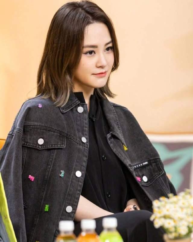 娱乐吃瓜女艺人牺牲,女艺人背后的压力与困境