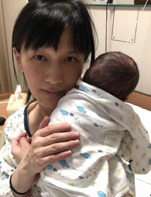 娱乐吃瓜酱父亲,揭秘娱乐圈父女关系背后的故事