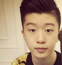 范丞丞娱乐吃瓜是真的吗,真相揭秘还是无端猜测？