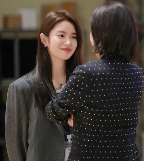 娱乐圈吃瓜爆料小三是谁,揭秘神秘小三身份之谜