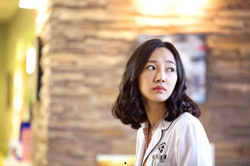 娱乐吃瓜三姐妹微博,揭秘娱乐圈幕后故事，带你领略明星真实生活”