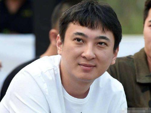 娱乐圈吃瓜四人是谁啊,娱乐圈四大吃瓜高手揭秘